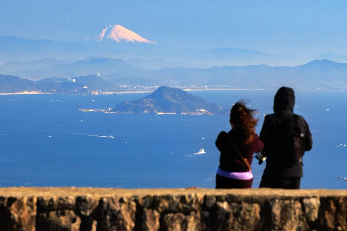 朝熊山頂から見える海