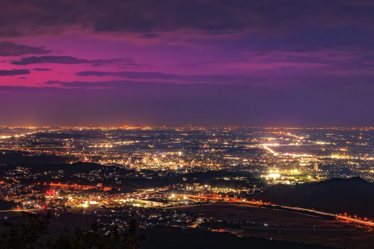 一宇田展望台から望む伊勢平野の夜景