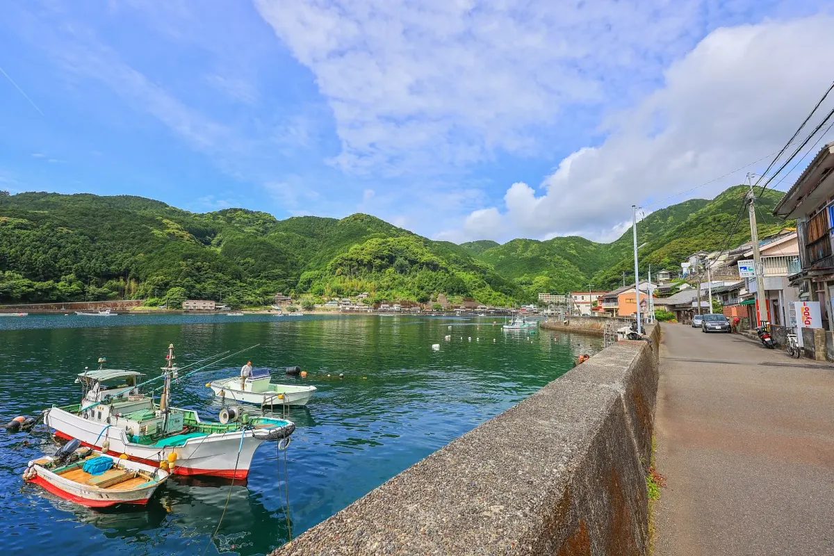 二木島町の堤防