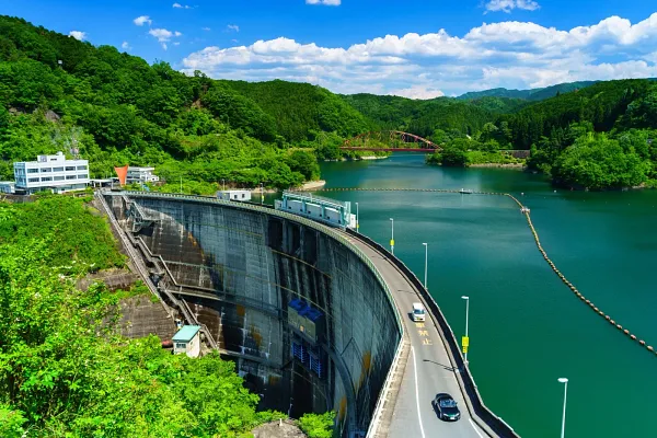 青蓮寺湖
