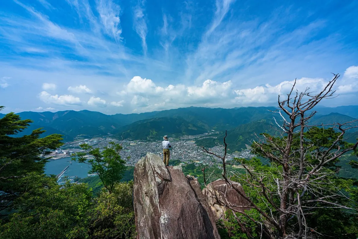 天狗倉山の山頂岩