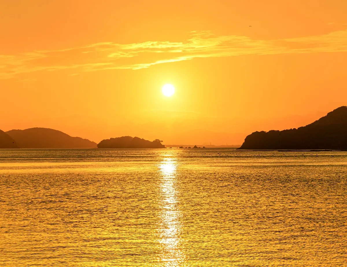 桃取から眺める夕日